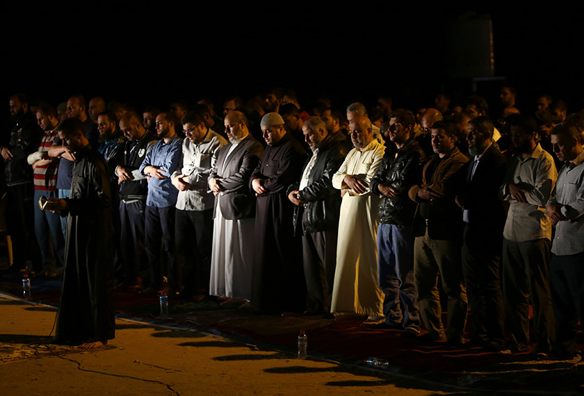 Emosi menyambut Ramadan tahun ini berbeza apabila teringat insiden berdarah di sempadan Gaza. - AP