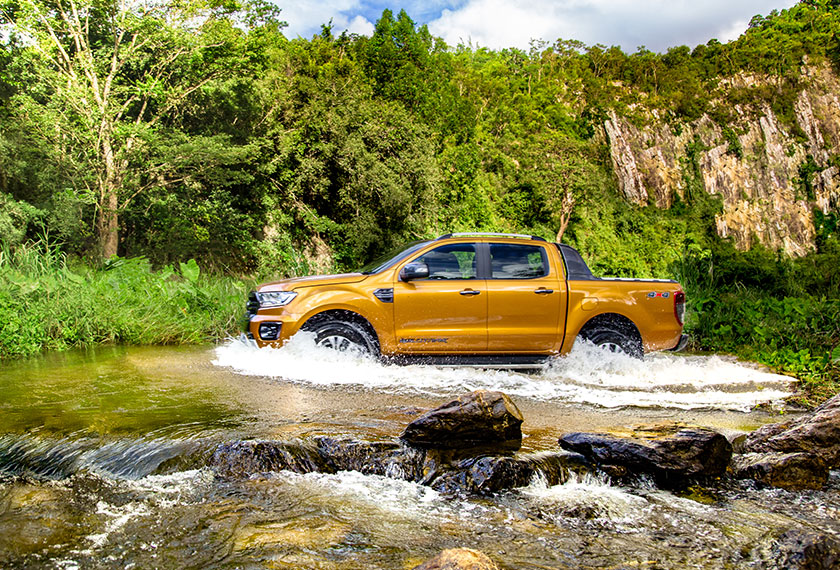 Ford Ranger sangat selesa untuk seisi keluarga. - Foto Ford Ranger