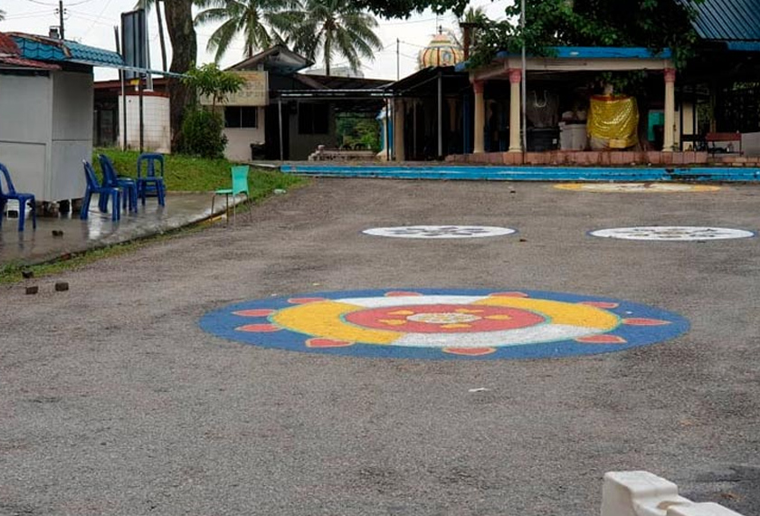 Tidak kelihatan seorang pun dari mereka yang berkumpul di kuil ini malam tadi. Astro AWANI/WAN SYAMSUL AMLY