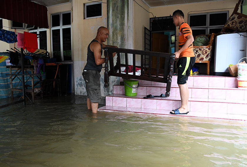 Persediaan menghadapi banjir tidak semudah yang disangka. - Gambar fail