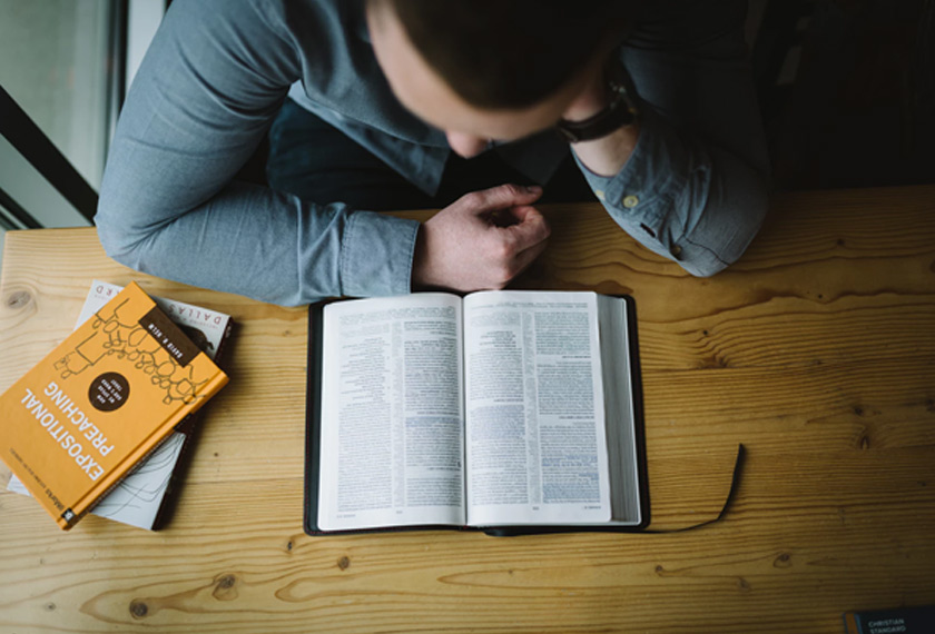 Buat ulangkaji mengenai syarikat tersebut