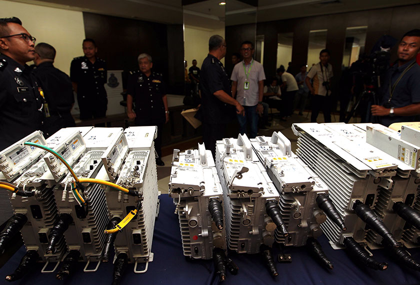 Sebanyak 19 RRU milik Digi, Maxis dan U Mobile telah dirampas dengan jumlah nilai rampasan dianggarkan sebanyak RM600,000. - BERNAMA