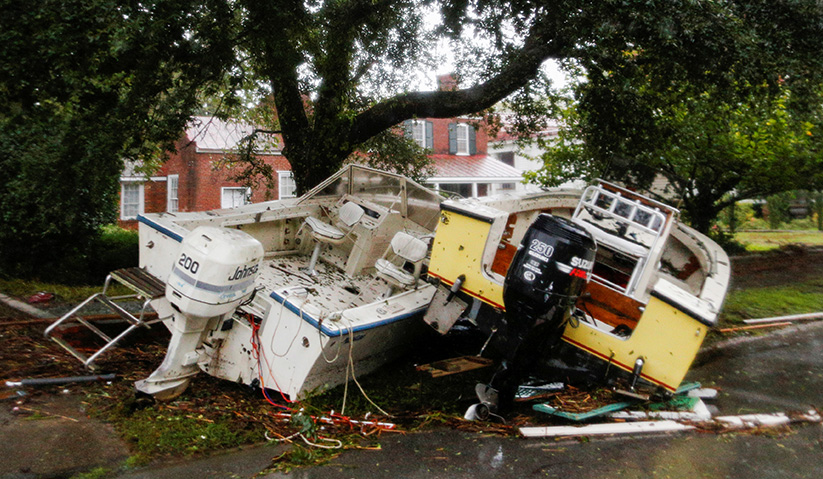 Bot terdampar di atas jalan selepas dibawa air banjir susulan Taufan Florence di bandar New Bern, North Carolina, 14 Sept, 2018. REUTERS