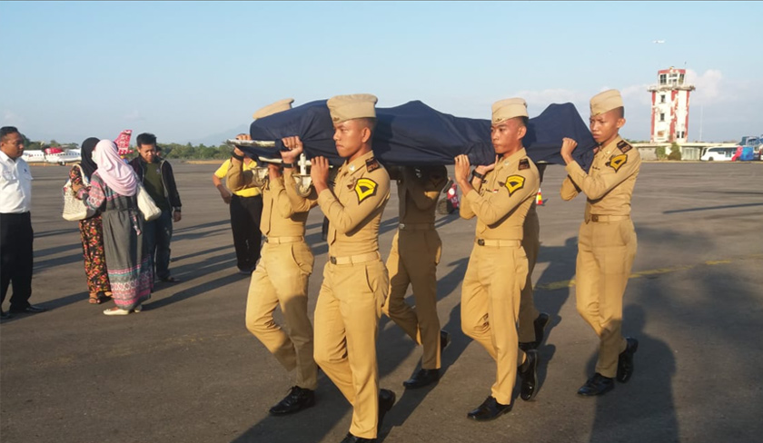 Jenazah Agung dibawa pulang ke Makassar atas permintaan keluarga -  Foto Twitter/@AirNav_Official