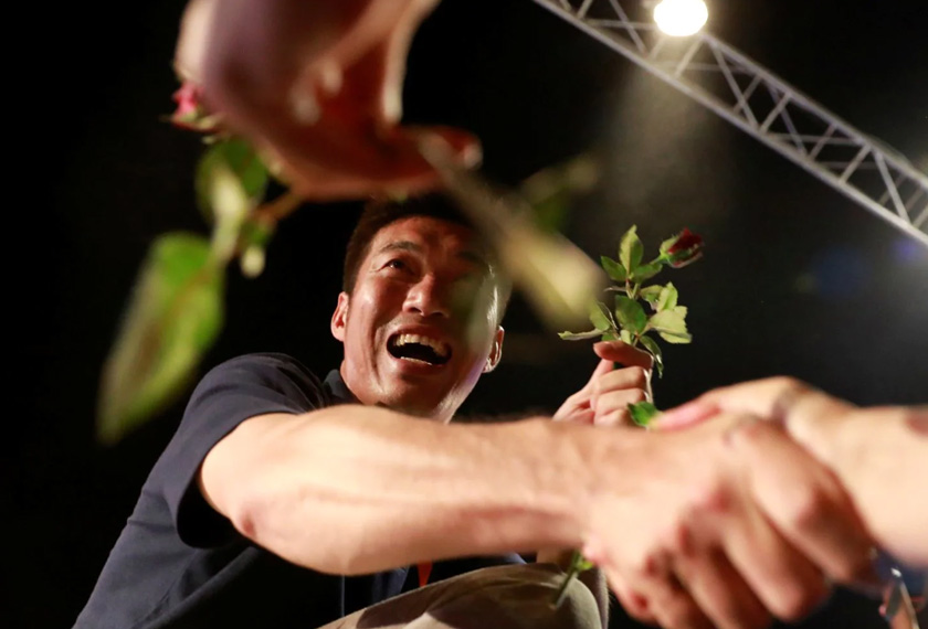 Parti Maju Masa Depan dan pemimpinnya Thanathorn Juangroongruangkit berjaya menarik imaginasi rakyat. Washington Post/Ceritalah 