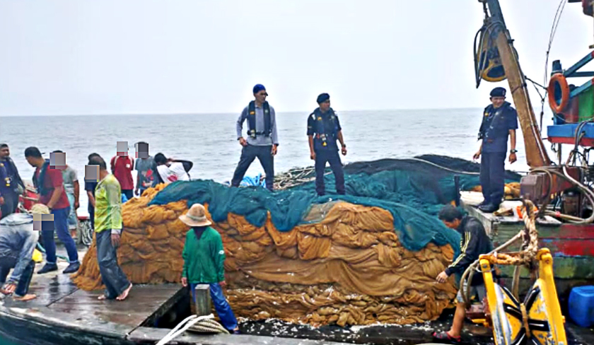 Kesemua mereka yang berusia antara 18 hingga 55 tahun disahkan positif dadah jenis syabu dan heroin. - Foto APMM
