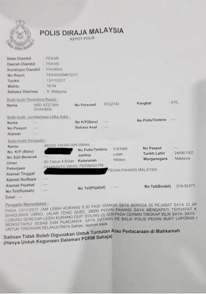 Laporan polis yang dibuat berhubungan kesan tembakan di pejabat UMNO, Pekan, Pahang