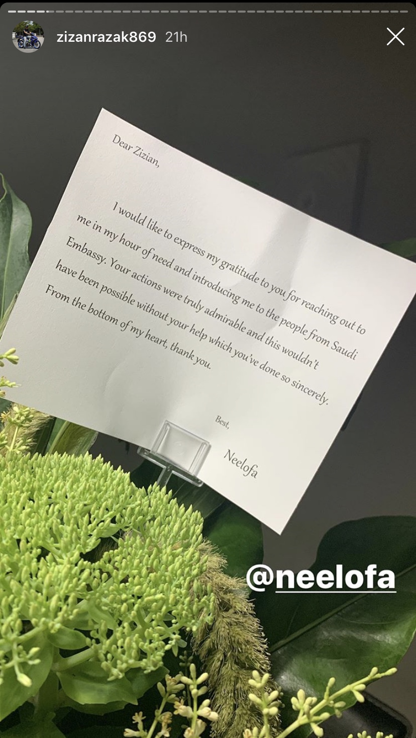 Zizan Razak terima sejambak bunga daripada Neelofa