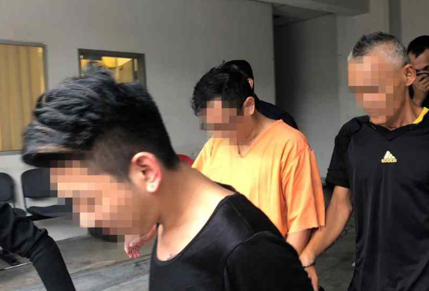 Penahanan suspek berusia 40an dan isterinya 30an itu dibuat bagi membantu siasatan di bawah Seksyen 302 Kanun Keseksaan kerana membunuh.