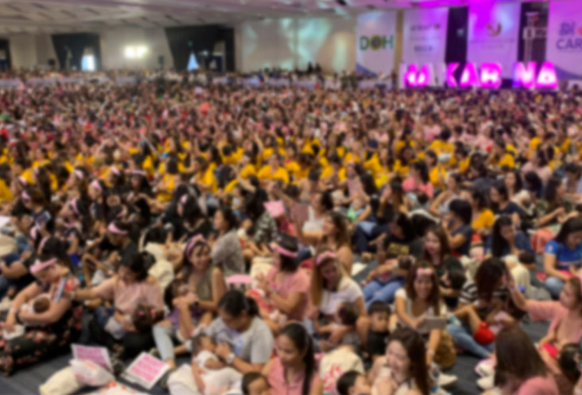 Memetik laporan AP, program tersebut bertujuan untuk mewujudkan kesedaran betapa pentingnya penyusuan oleh seorang ibu kepada anak sempena Minggu Penyusuan Ibu. Foto: AP