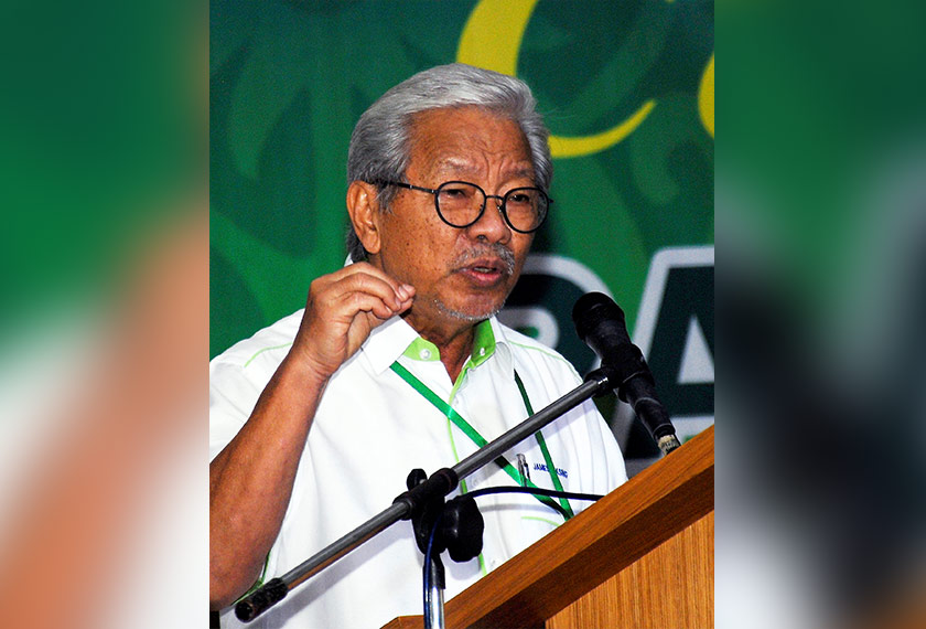 James Jemut Masing juga dilantik memegang portfolio baharu iaitu Kementerian Infrastruktur dan Pembangunan Pelabuhan. - Gambar Bernama