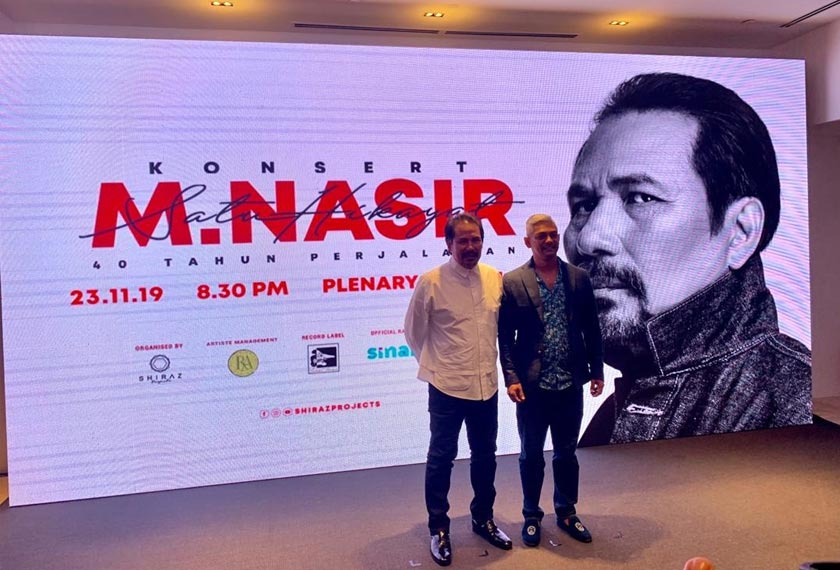 M. Nasir dan Shirazdeen Karim (kiri) pada majlis pengumuman konsert