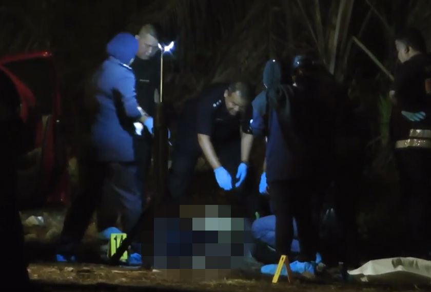 Ketika melarikan diri, suspek bertindak agresif dengan melepaskan tembakan ke arah polis.