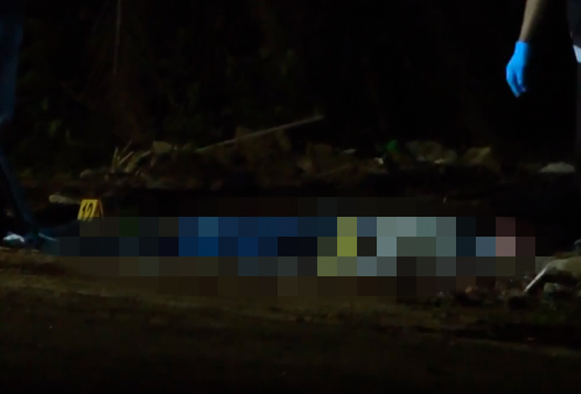 Ketiga-tiga suspek maut di lokasi kejadian.