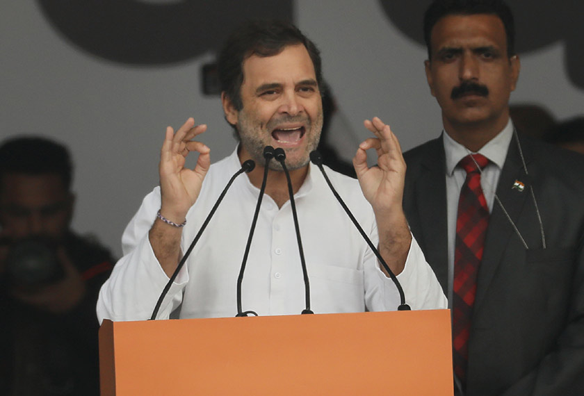 Rahul Gandhi bercakap pada satu perhimpunan yang dianjurkan Parti Kongres di New Delhi, 14 Dis, 2019. (Foto AP)