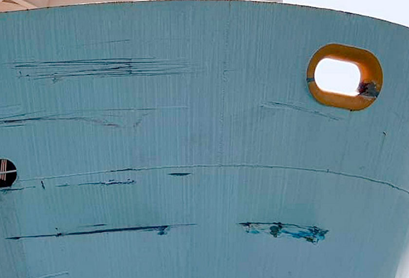 Polaris bertugas memantau keselamatan kapal-kapal yang belayar di perairan sekitar pelabuhan Johor Bahru. - Foto Bernama