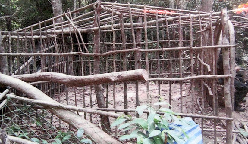 Gambar keadaan kem pemerdagangan manusia di Bukit Wang Burma berhampiran sempadan Malaysia-Thailand pada 25 Mei 2015. - BERNAMA