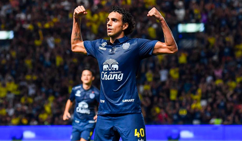 Diogo Luis Santo menjaringkan 101 gol dalam 105 perlawanan di Thailand.