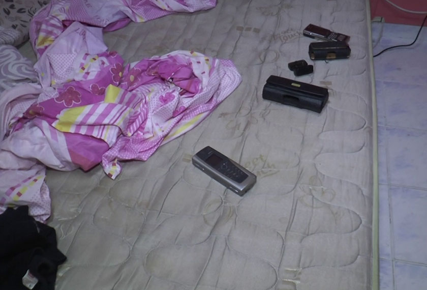 Keluarga itu hanya menyedari kediamannya dipecah masuk apabila terbangun dan melihat kawasan ruang tamu bersepah. - Foto Astro AWANI