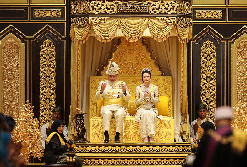 Dewan Negara Perak telah mencapai kata sepakat memilih baginda sebagai Sultan Perak Ke-35 dengan gelaran Sultan Nazrin Muizzuddin Shah. - Foto Astro AWANI / SHAHIR OMAR