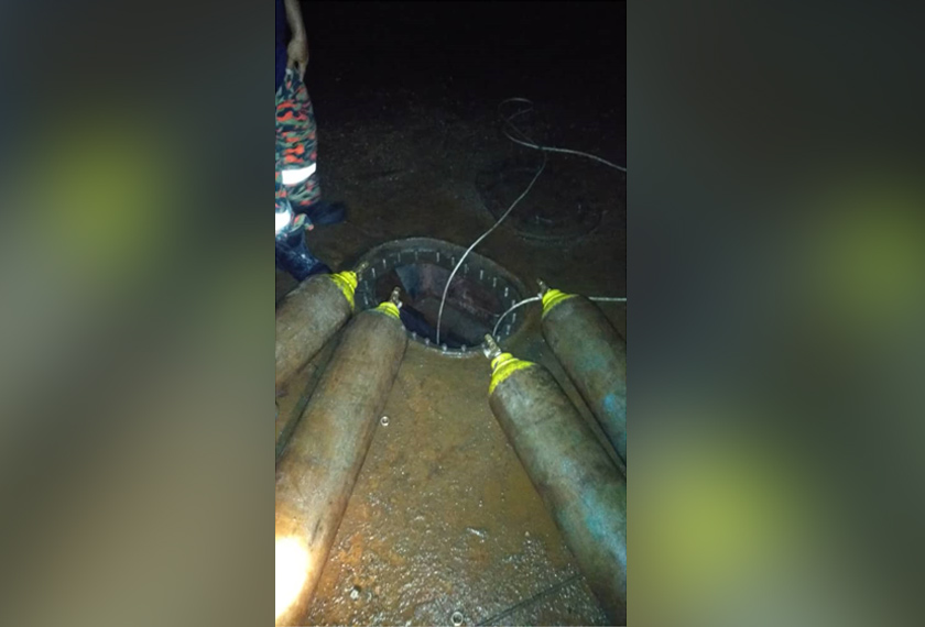 Operasi menyelamat mangsa dilakukan dengan menggunakan bantuan alat pernafasan dan tali. 