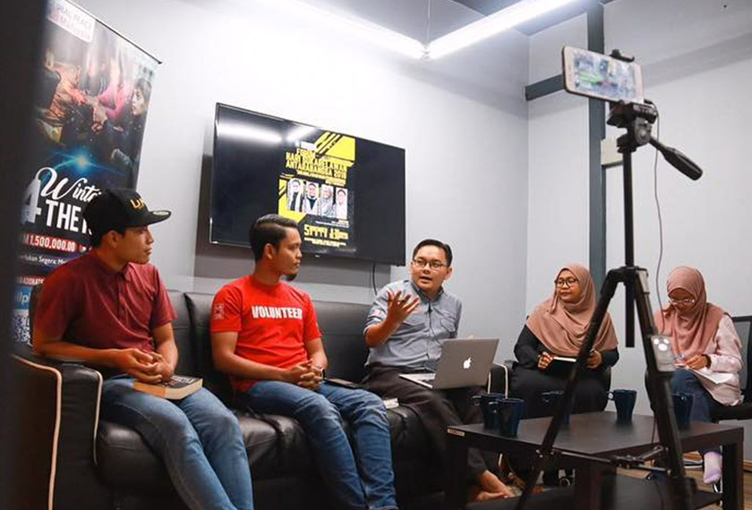 Salah satu platform ‘knowledge sharing’ melalui forum yang menampilkan wakil dari pelbagai NGO - Foto Syahrir Azfar