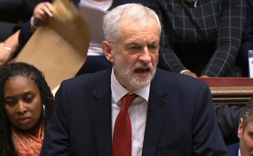 Pemimpin parti Labour, Jeremy Corbyn berucap selepas usul Perdana Menteri Theresa May tewas di Parlimen Britain, di House of Commons, London, 15 Jan, 2019. (House of Commons/PA melalui AP)