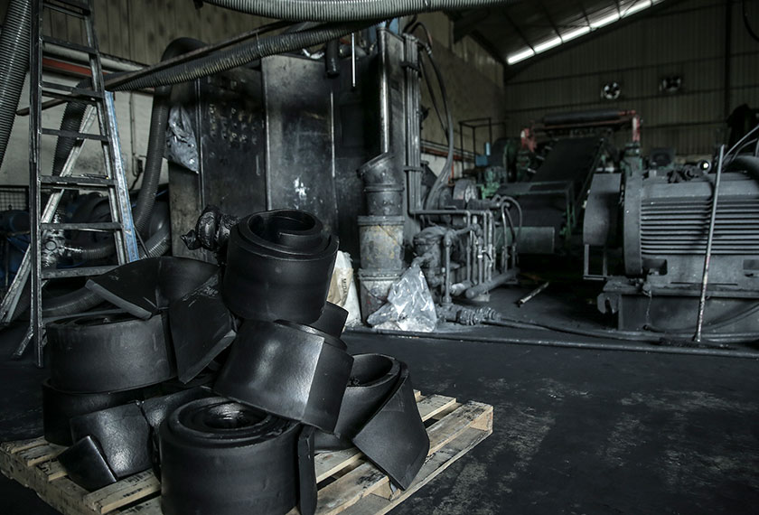 Pemilik kilang ini dikatakan akan berpindah ke lokasi lain selepas menyelesaikan masalah dengan pihak TNB. 