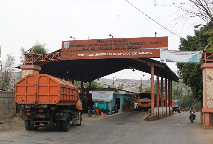 Tapak pelupusan sampah Bantar Gebang dijangka mencapai kapasiti maksimum 49 juta tan sisa buangan menjelang 2021. Ketika ini, ia berada pada 39 juta tan sisa atau 80 peratus kapasiti maksimum. Ceritalah ASEAN