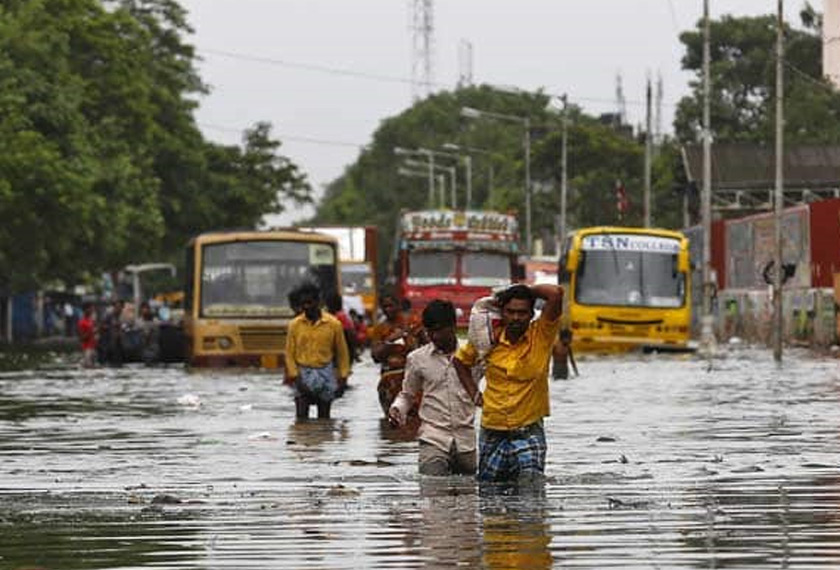 Kira-kira empat tahun lalu, Chennai ditenggelami air, apabila banjir paling teruk dalam sejarah berlaku, melumpuhkan bandar itu. Tetapi, hari ini, ia dilanda kemarau yang serius. REUTERS