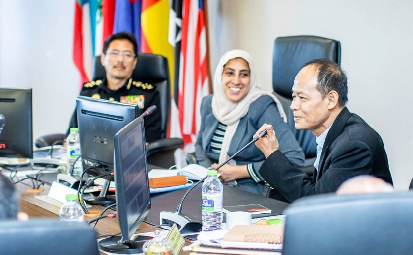 Mesyuarat pertama dipengerusikan Latheefa Koya. - SPRM