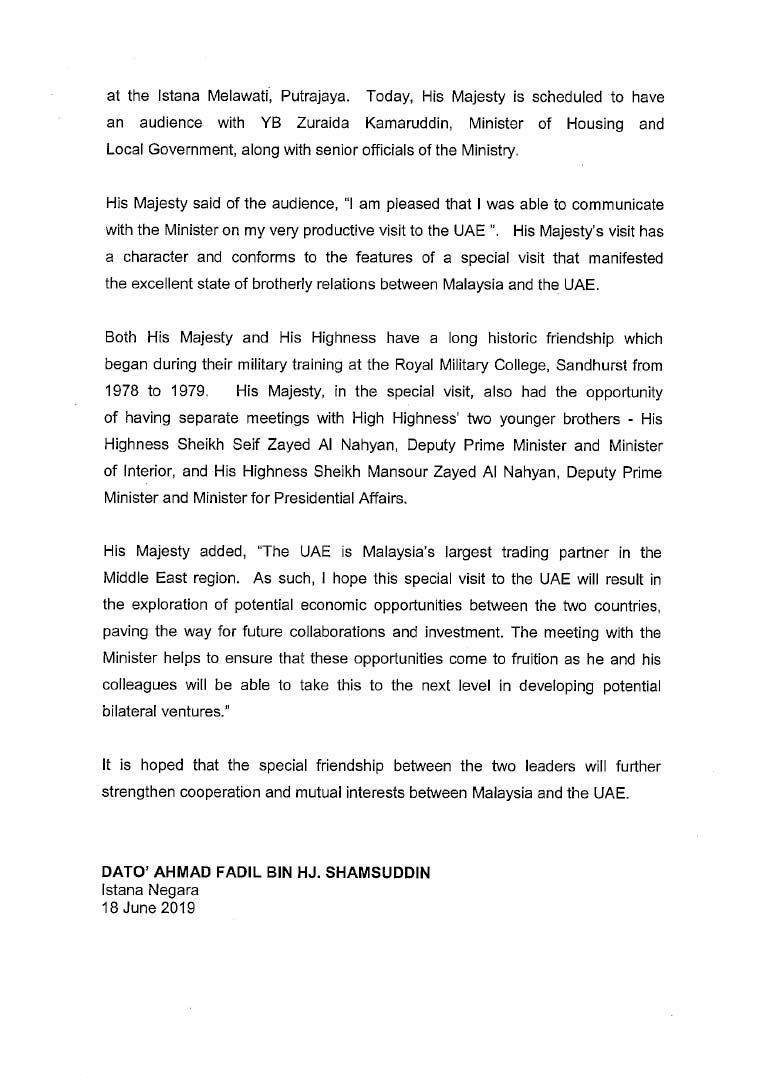 Istana Negara dalam satu kenyataan berkata, Sultan Abdullah turut bekongsi perincian perbincangan bersama Putera Mahkota Abu Dhabi dan Timbalan Pemerintah Tertinggi Angkatan Tentera UAE Sheikh Mohamed bin Zayed Al Nahyan kepada Azmin. -Gambar fail 