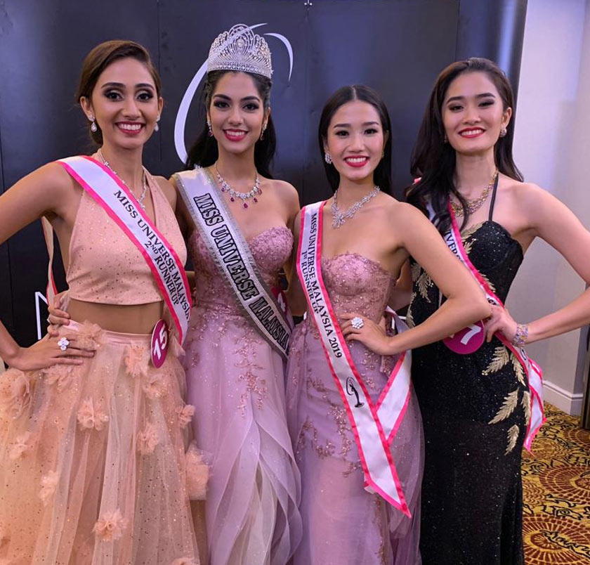 Empat finalis yang berentap di pentas akhir, Tessminder (Tess), Shweta, Frost dan Su Lee bergambar selepas sesi sidang media.