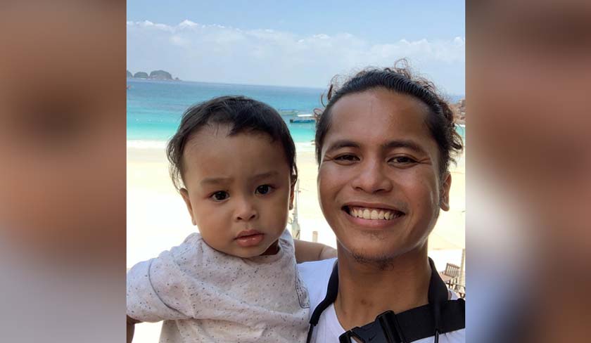 Hafiz dan anak sulungnya, Muhammad Riyadh Zafri sewaktu di Pulau Redang bagi penggambaran muzik video ''Kisah Cinta Kita''.