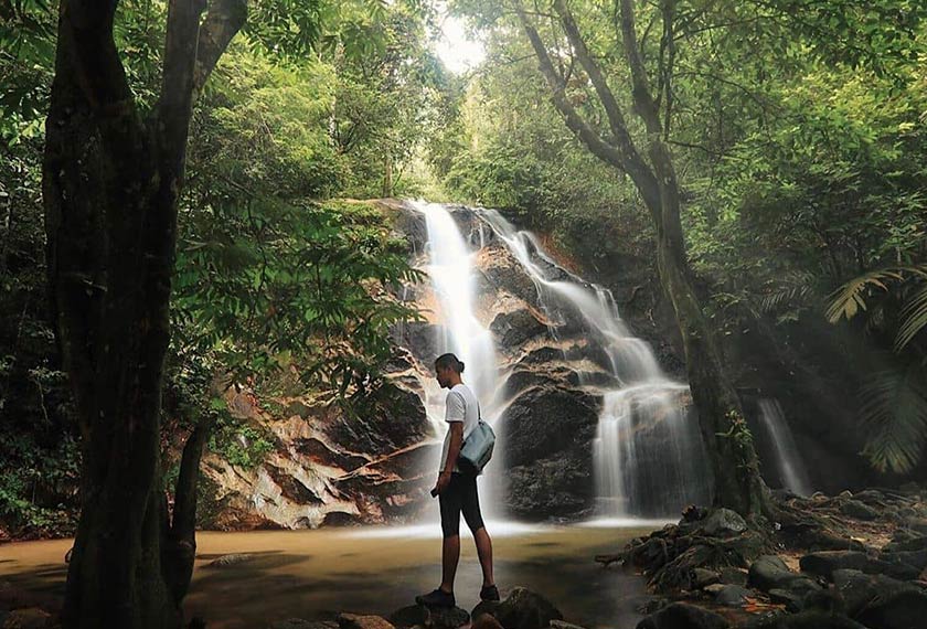 Laluan atau trek di hutan ini adalah agak mudah bagi yang mula ingin berjinak-jinak untuk meredah hutan. - Tourism Selangor