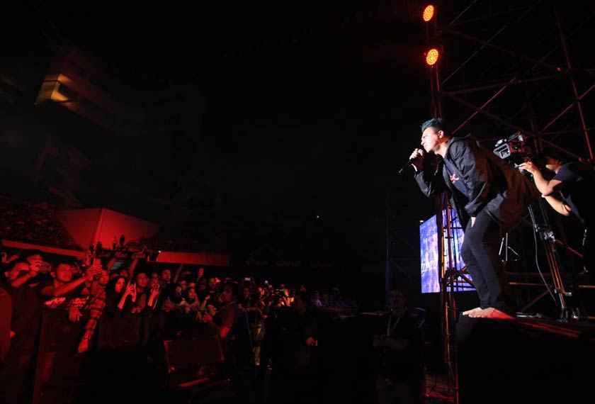 Setiap lagu yang dimainkan dilihat berjaya membawa peminat kembali ke zaman kemuncak mereka era 90 an. - Foto oleh Shafiq Shahar