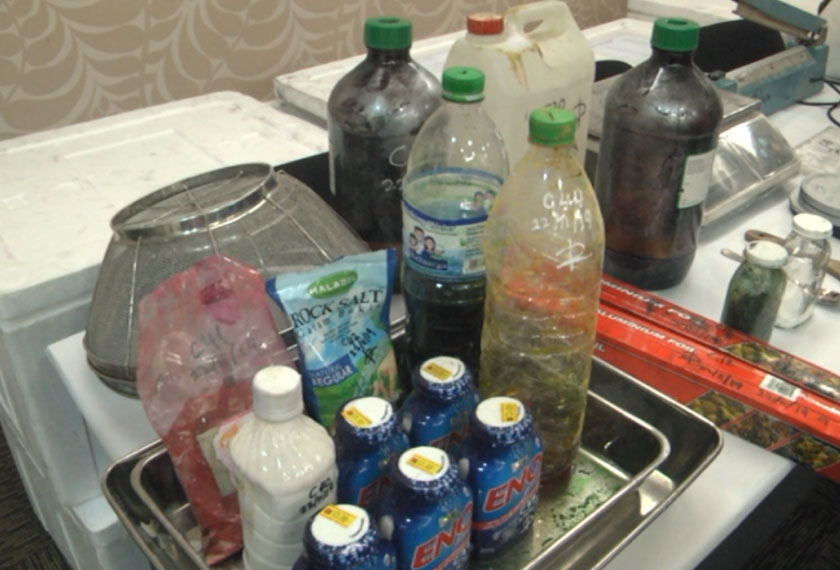 Lagi barangan makmal yang dirampas. Astro AWANI