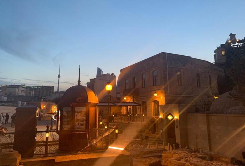 Suasana ketika matahari mula membenam