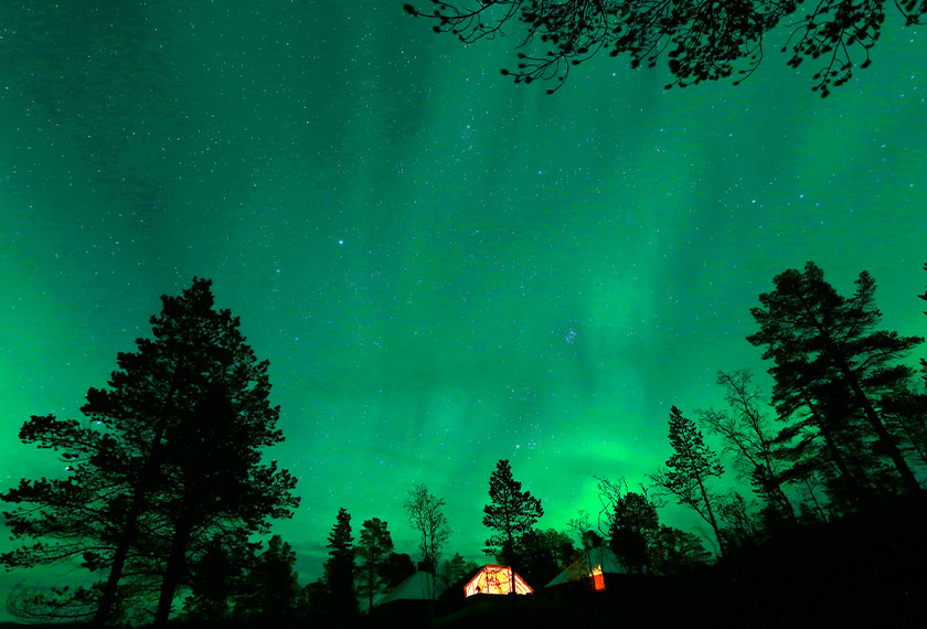 Iceland merupakan lokasi terbaik untuk 'mengejar' Aurora.