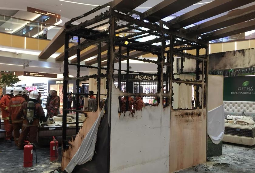 Beberapa perkakas termasuk perabot turut musnah dalam kejadian berkenaan. - Foto ihsan bomba