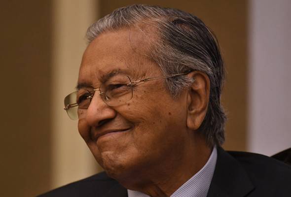 Dr Mahathir penerima sulung Anugerah Kelestarian Canselor USM | Awani