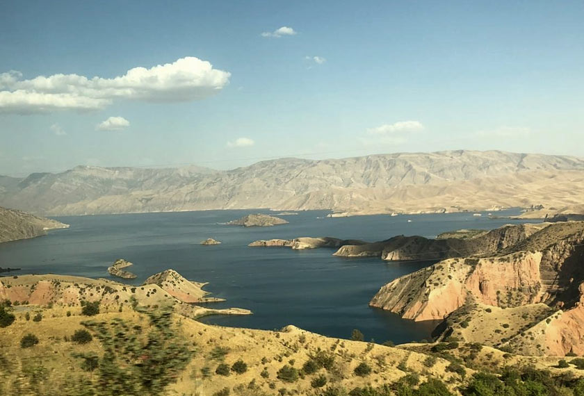 Pemandangan gunung yang boleh dilihat dari setiap sudut negara -  Astro AWANI/Saraya Mia