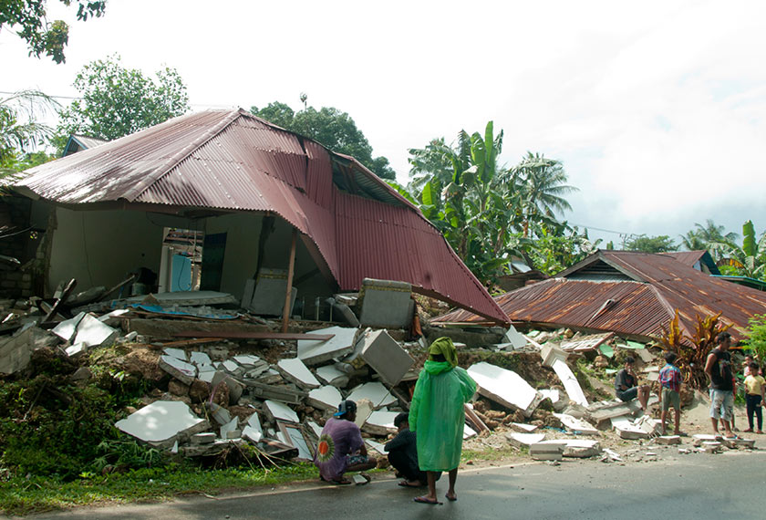 Foto yang dikongsi menerusi media sosial dan media tempatan turut memaparkan kerosakan teruk yang dialami penduduk setempat di wilayah tersebut. Foto: Reuters  