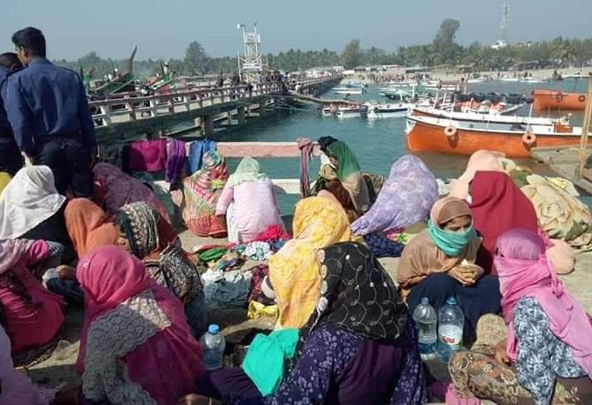  Kumpulan PATI terdiri 152 lelaki, 45 wanita, empat kanak-kanak lelaki dan seorang perempuan ditahan pada kedudukan 1.2 batu nautika di Barat Daya pantai Langkawi pada Ahad. Gambar Astro AWANI.