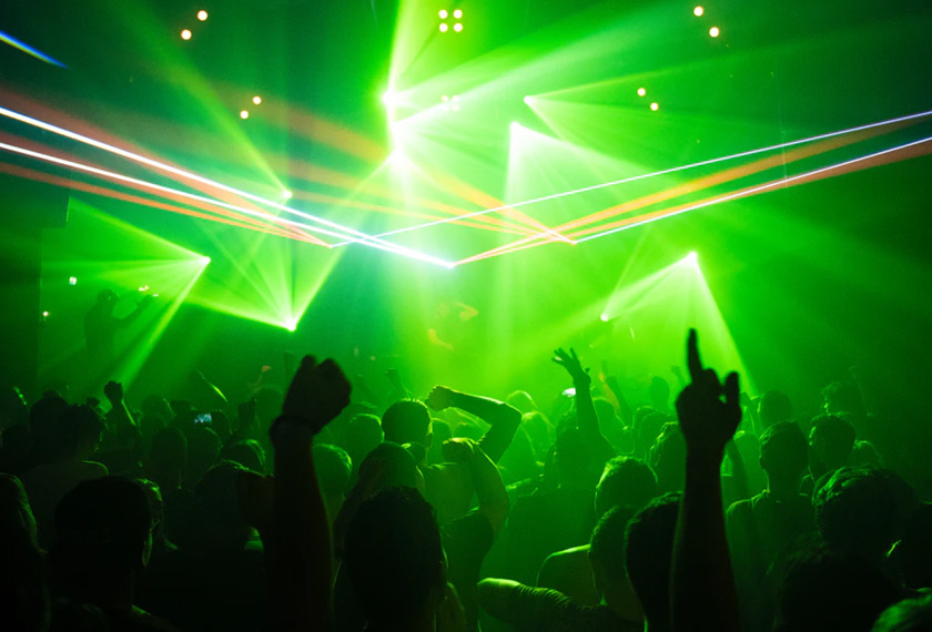 Susulan kemunculan kluster tersebut, Datuk Bandar Seoul, Park Won-soon pada Rabu mengarahkan agar aktiviti malam dihentikan sehingga 19 April. -Gambar hiasan 