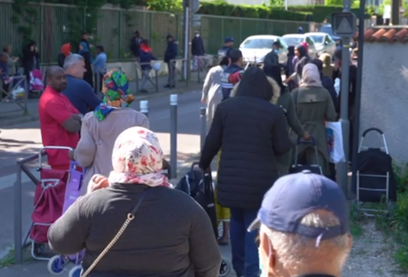 Perintah 'lockdown' yang dikuatkuasakan di seluruh Perancis bagi memerangi penularan COVID-19 dilaporkan menjejaskan kehidupan keluarga miskin di kawasan tersebut. Foto: AP Newsroom