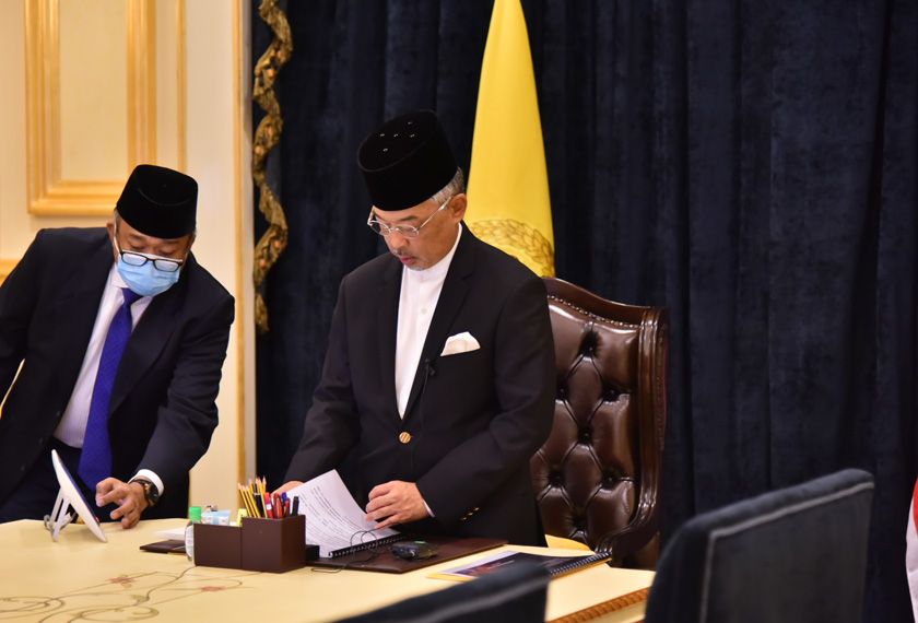 Baginda turut menzahirkan penghargaan kepada kerajaan dan pihak berkuasa di atas pelaksanaan langkah-langkah tersebut. - Foto Istana Negara