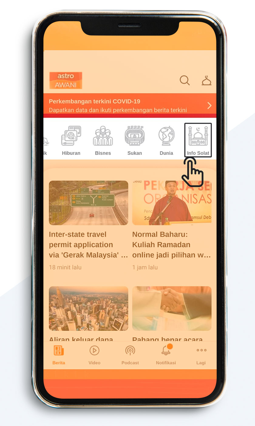 Paparan imej Info Solat di bahagian kanan halaman utama aplikasi Astro AWANI