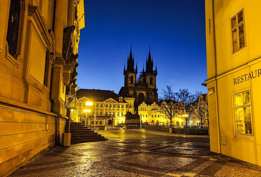 Di Prague, Republik Czech. Gambar dirakam menggunakan telefon pintar siri HUAWEI P40 Pro.