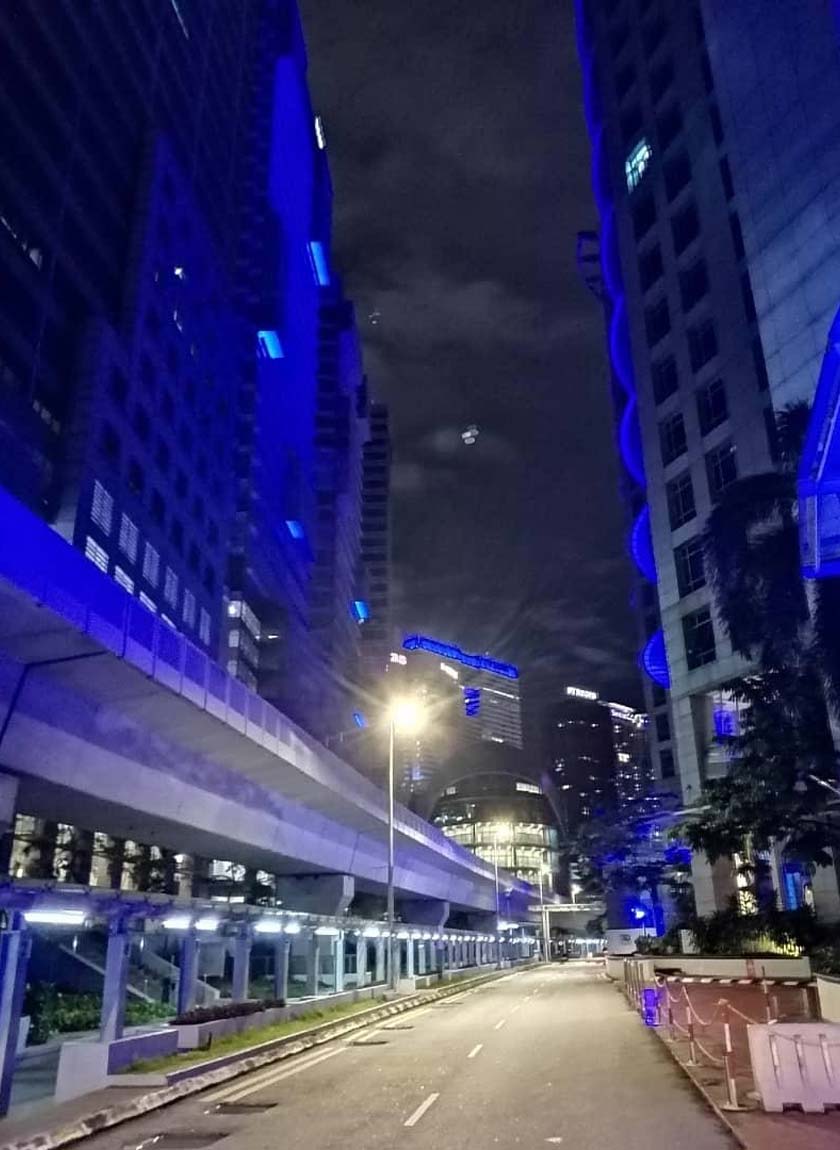 Astro komited dalam memainkan peranan bersama-sama dengan barisan petugas hadapan untuk menangani penularan wabak COVID-19.